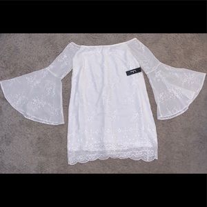 ‼️BRANDA NEW‼️ White Off The Shoulder LULUS Dress